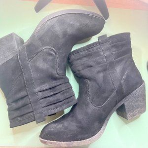 Arizona Garber Ankle Booties - Black Size 9